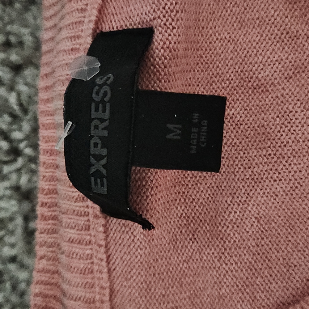 Pink sweater - Picture 3 of 4